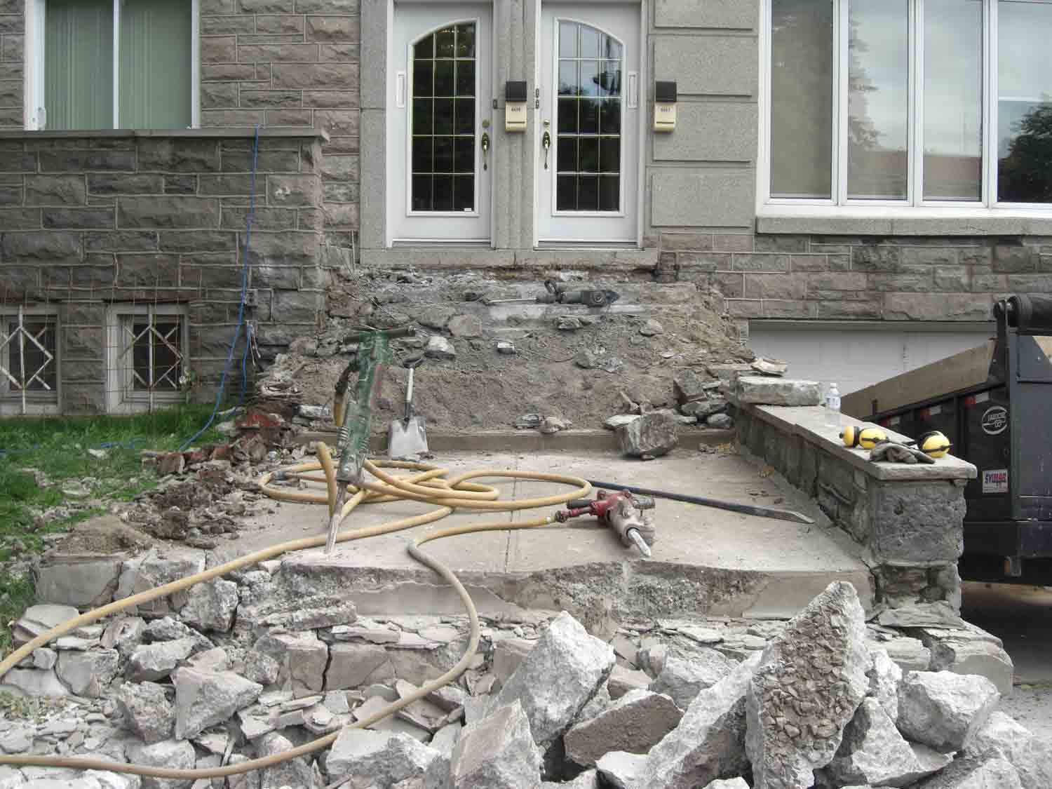 Réfection balcon en béton et marches en béton