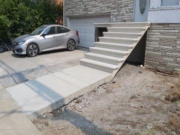 Marches_en_beton_bullnose